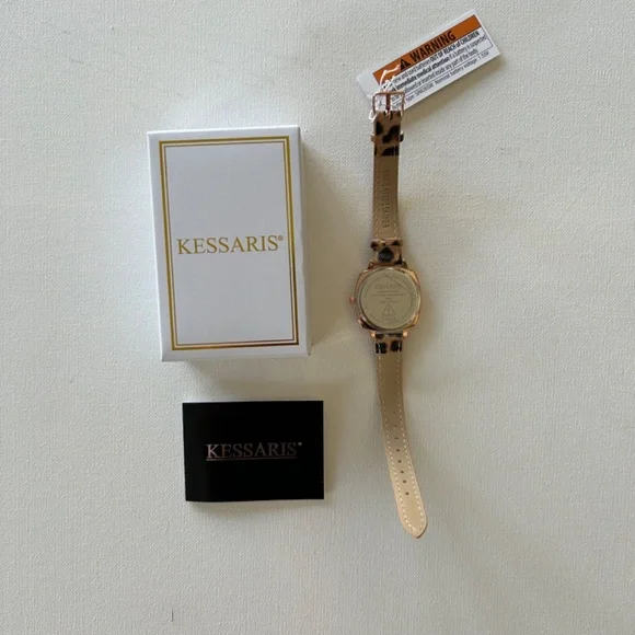 Kessaris analog watch rose gold-tone with faux leather leopard print band - Picture 3 of 5